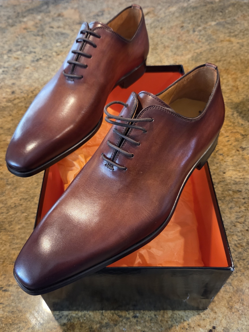 NWT Magnanni Mens Cruz Oxfords - Size 40 EU, 7.5 US